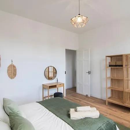 Treize Maison A - 3 Bed House In Centre Of Severin *