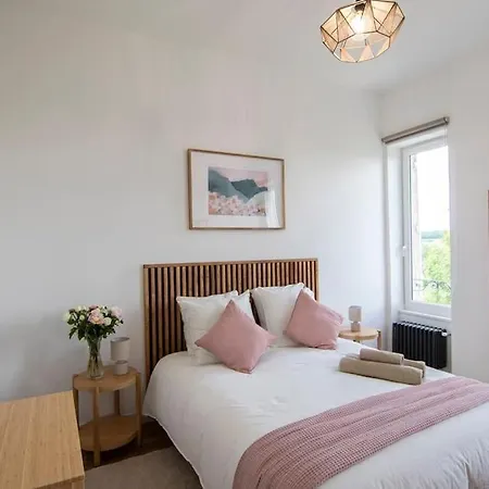 Treize Maison A - 3 Bed House In Centre Of Severin Feriehus *