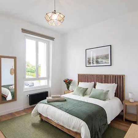 Treize Maison A - 3 Bed House In Centre Of Severin Feriehus Saint-Séverin