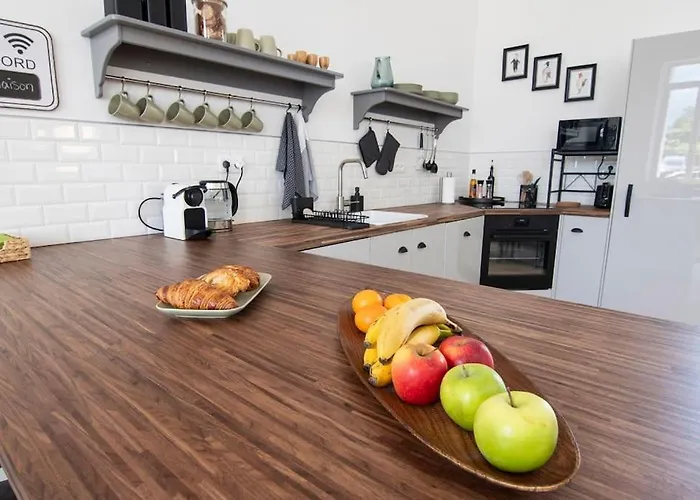 Treize Maison A - 3 Bed House In Centre Of Severin Сasa de vacaciones Saint-Séverin